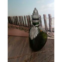 Mooie brocante fles met zilveren decoratie. Maat op de foto.