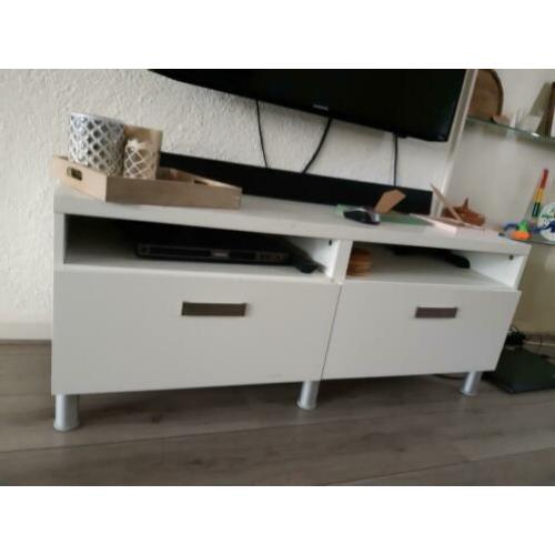Mooi wit tv meubel/kastje