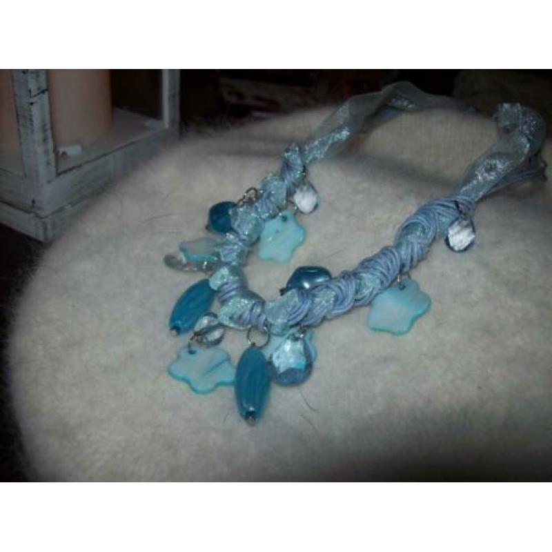 Ketting mooie Blauwkleur