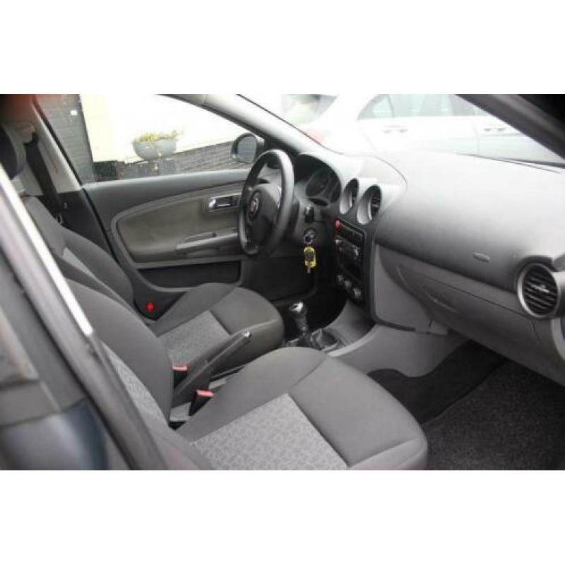 SEAT Ibiza 1.4-16V Trendstyle Airco Cruise 15 inch
