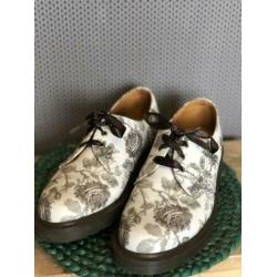 Dr. Martens laag maat 38