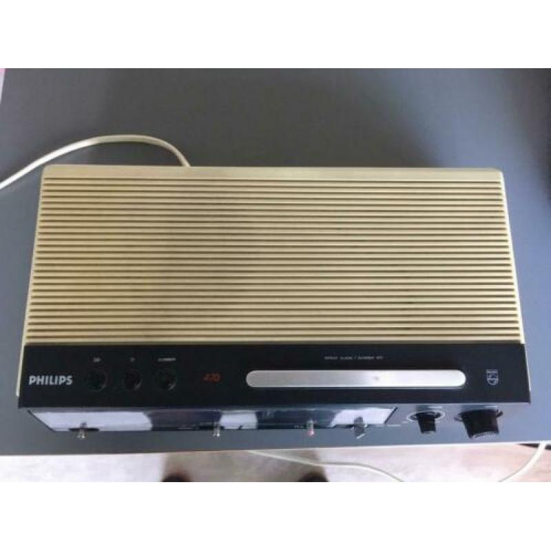 Philips 470 wekkerradio retro jaren 70 klokradio