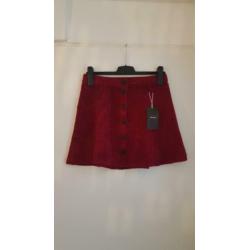 NIEUW!!! Wijnrood corduroy rokje Bershka, maat M/L