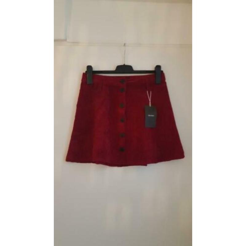 NIEUW!!! Wijnrood corduroy rokje Bershka, maat M/L
