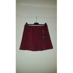 NIEUW!!! Wijnrood corduroy rokje Bershka, maat M/L