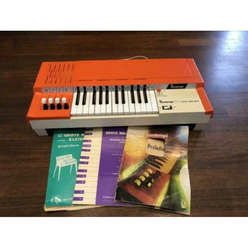 Retro / vintage keyboard luchtorgel van Bontempi 104