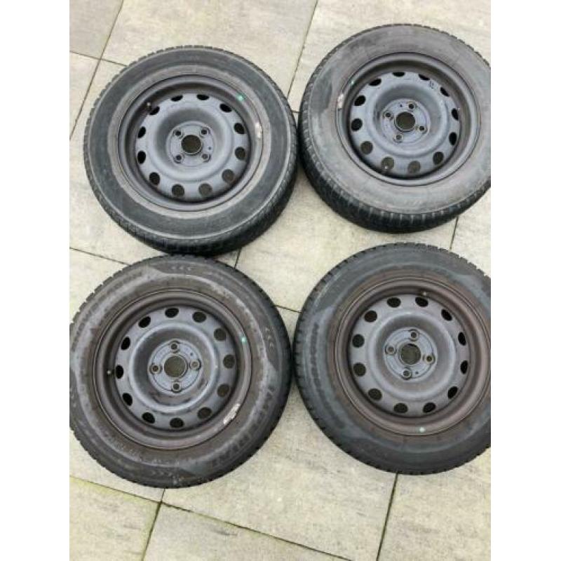 Bridgestone Winterbanden 175/70R14 op velg