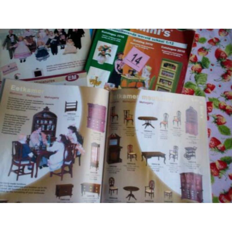 Euromini's poppenhuizen meubels popjes catalogus 4 stuks