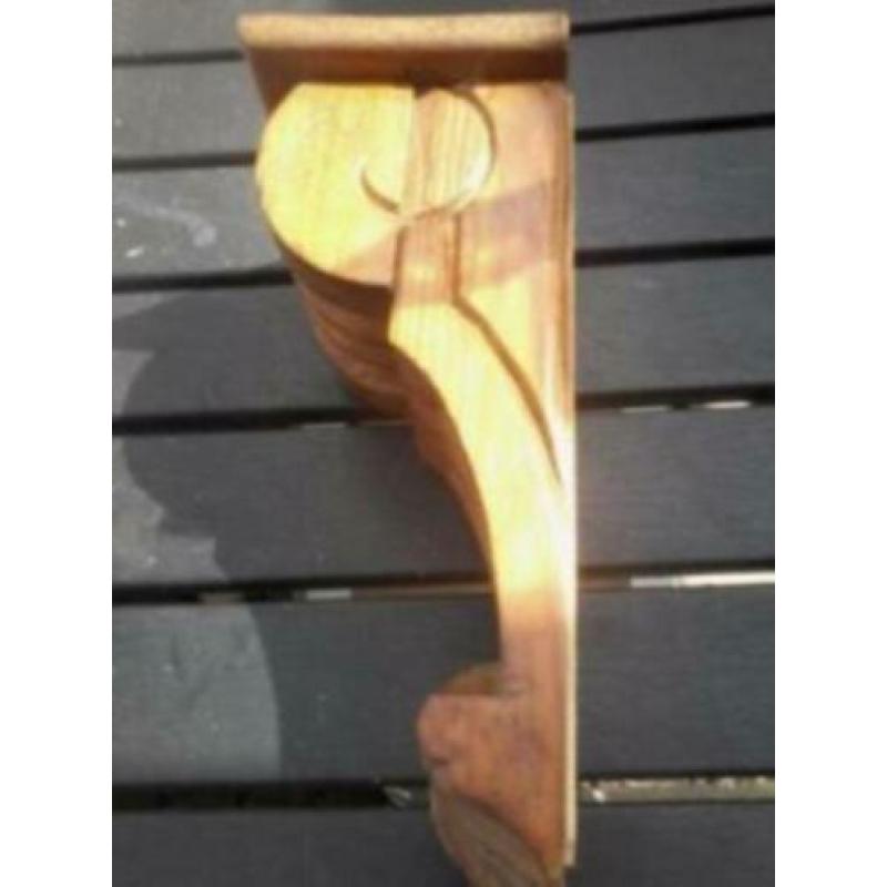 Leuke antieke kleine zuil van hout aangeboden...bieden!!!!