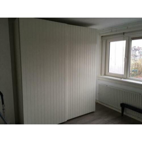 Ikea Pax kast met Bergsfjord deuren. Zelf uit elkaar halen.