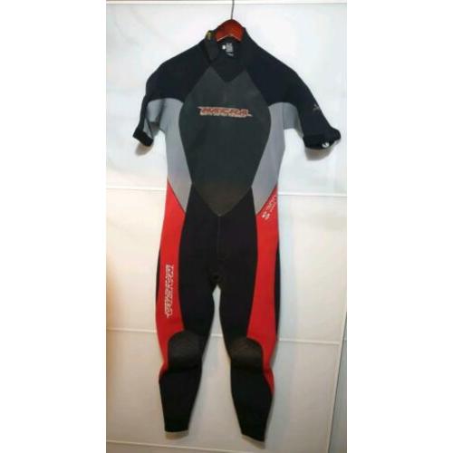 Nieuw! Wetsuit. Neilpride. Maat: L