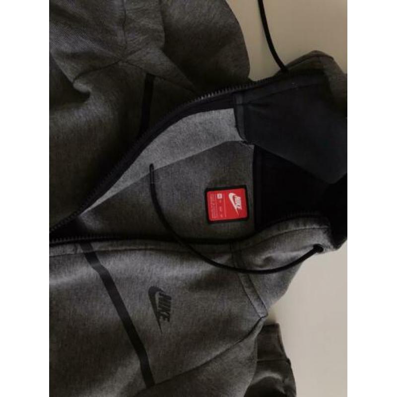 Nike Tech Fleece vest maat XS