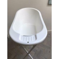 Babybadje op standaard