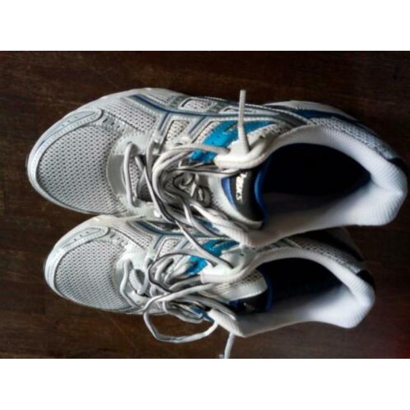 Nieuwe Asics mt 42