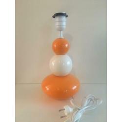 Tafellamp ‘bollen’ van aardewerk, oranje/wit 70’s feel