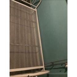 Bed / frame