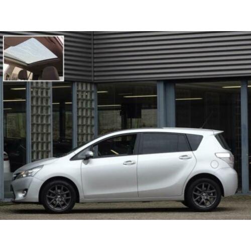 TOYOTA Verso 1.6 NAVI PANORAMADAK 7-PERSOONS
