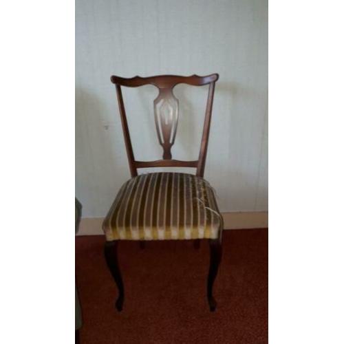 Antieke stoelen