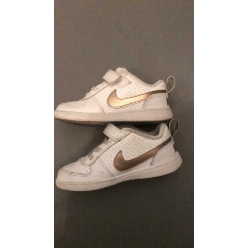 Nike schoenen maat 26