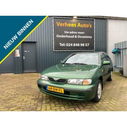 Nissan Almera 1.6 Automaat en Airco