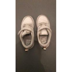 Nike schoenen maat 26