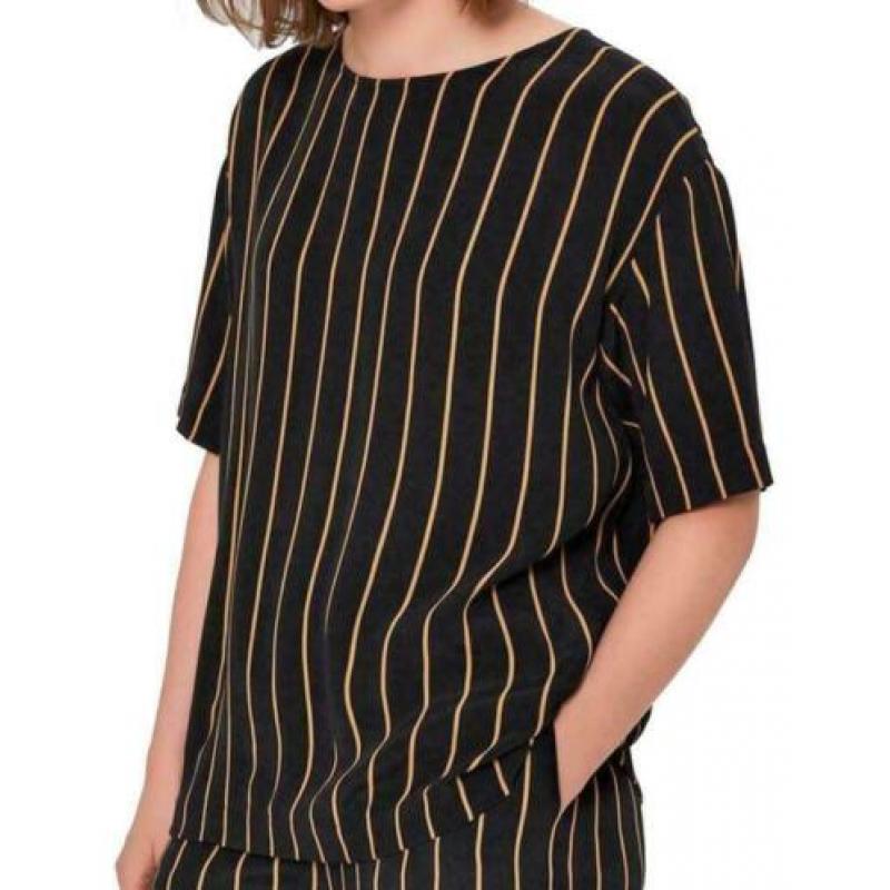 SELECTED FEMME zwarte Top streepje maat 38 / M NIEUW