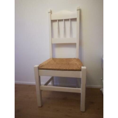 Brocante eetkamer stoelen