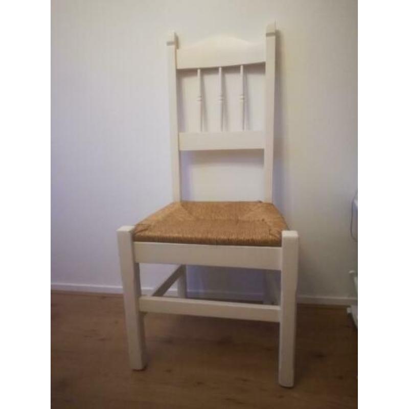 Brocante eetkamer stoelen