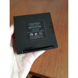 Laura Mercier face illuminator highlighter Indiscretion