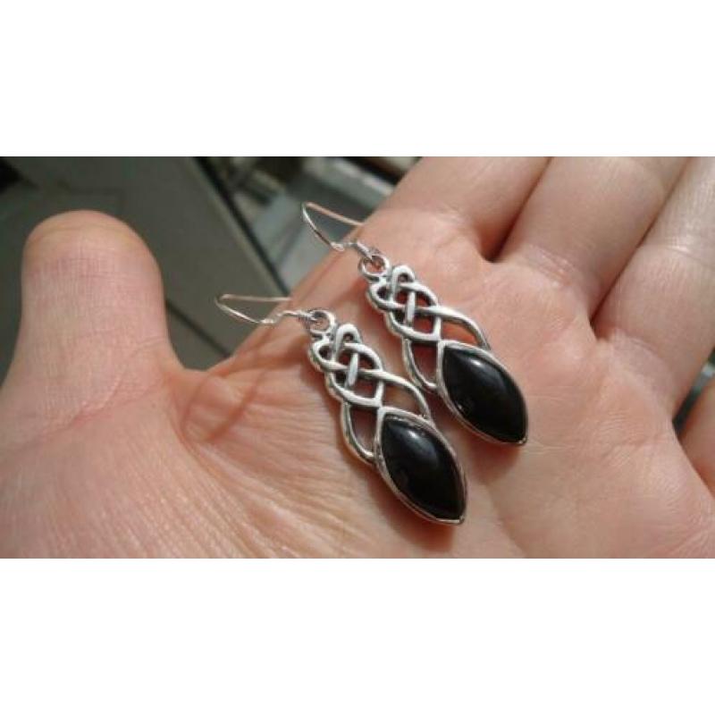925 zilver oorbellen met onyx en keltische knopen - Vanoli