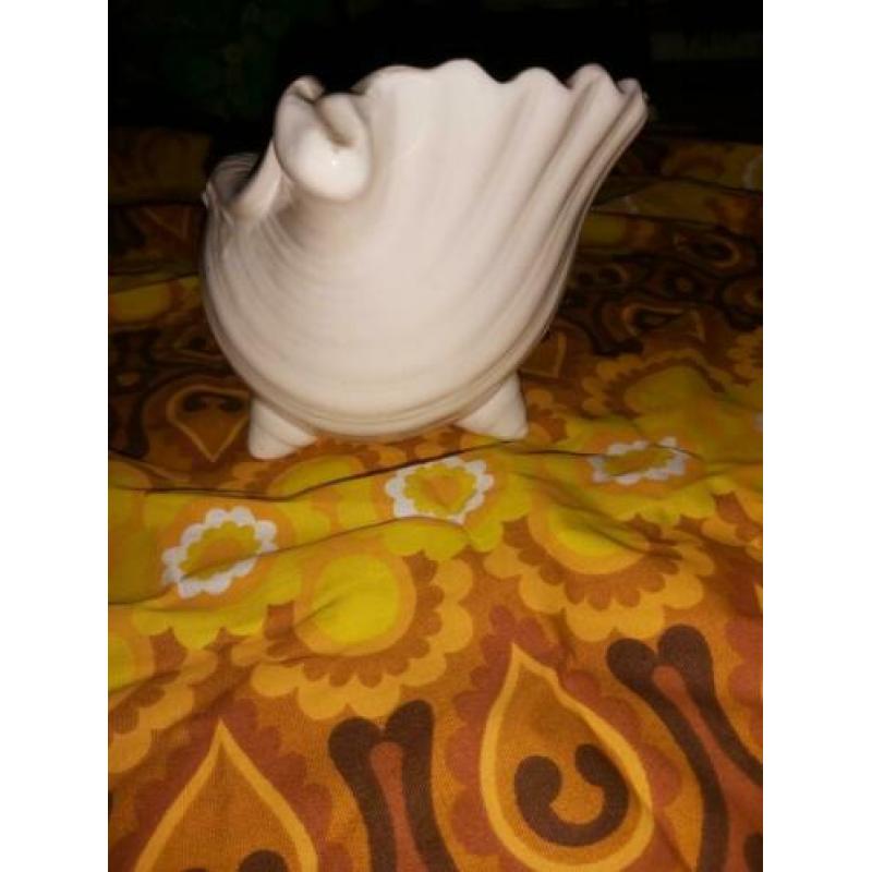 Vintage retro bloempot schelp