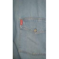 2 spijker/denim blouses 1 met drukkers en 1 met knopen XL