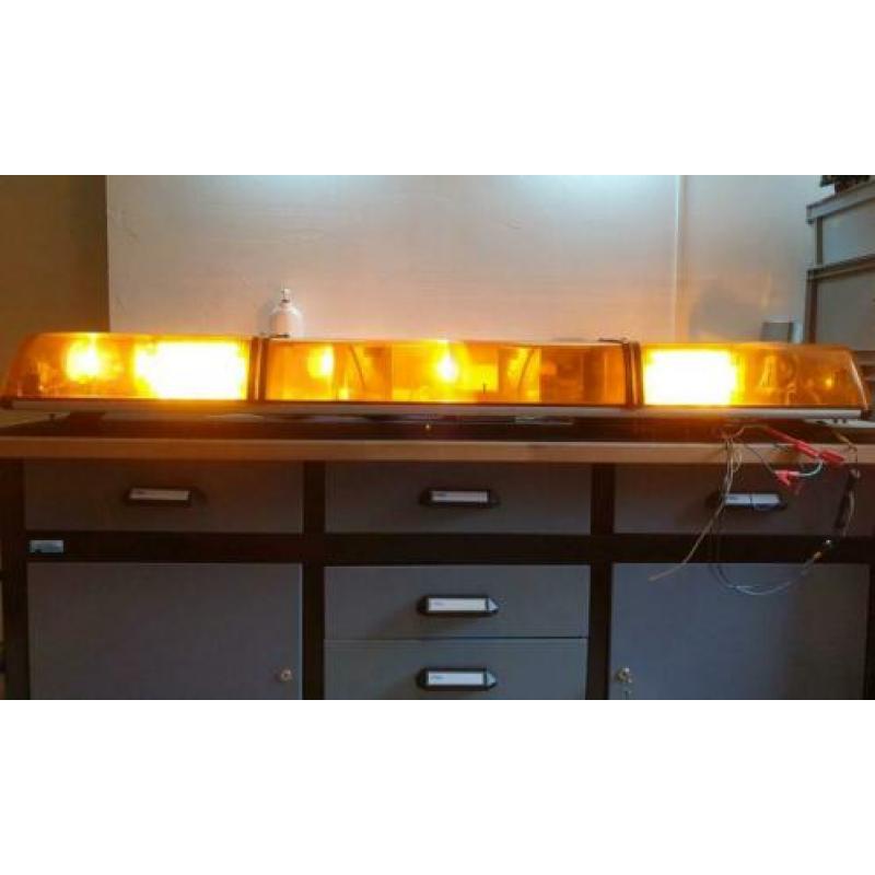 Premier hazard Optimax zwaailamp zwaaibalk led