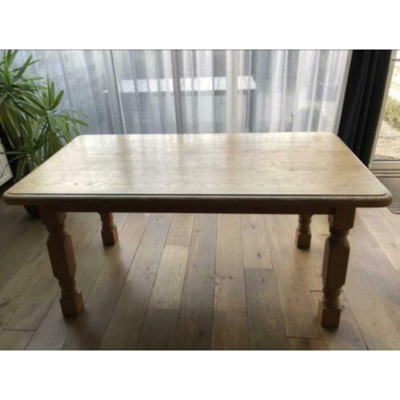 Massief eiken tafel (160 x 85 cm)
