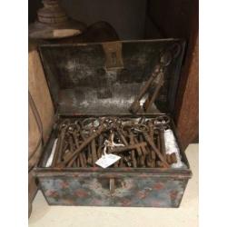 Brocante oude roestige sleutels