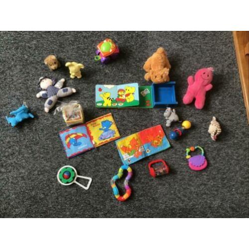Baby speeltjes,handig voor in de box,of voor bij opa en oma