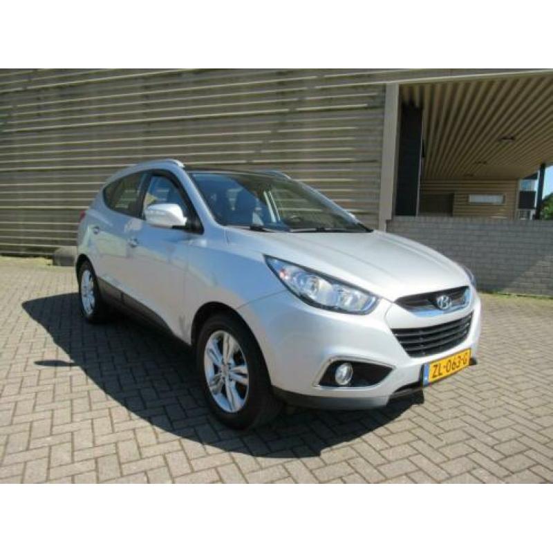 Hyundai ix35 1.6i GDI Style [ panodak, fm navi,camera,airco,