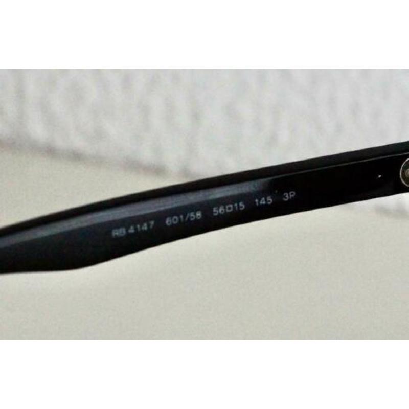 RayBan 4147 601/58 Polarized Z.G.A.N. zonnebrillen.