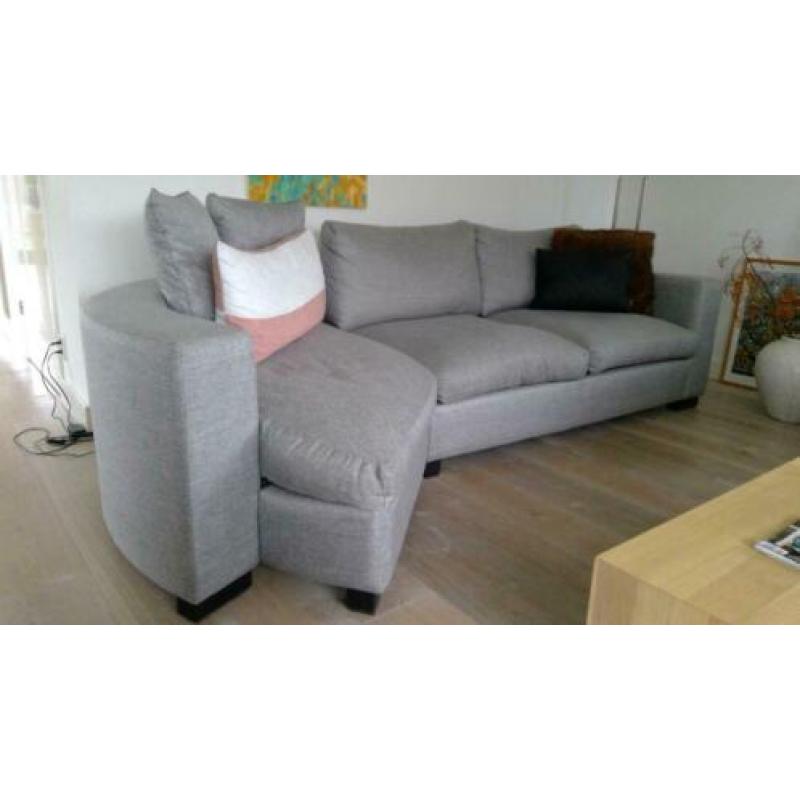 Lounge bank