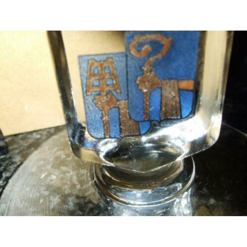 BIERGLAZEN "JULIUS(HOEGAARDEN)" en "JUDAS " OP VOET