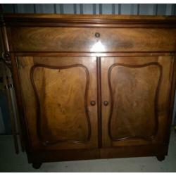 Antieke dressoir