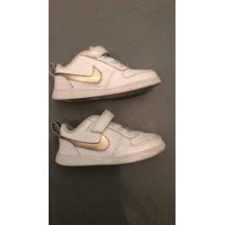 Nike schoenen maat 26
