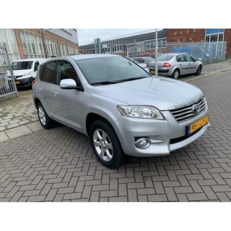 Toyota RAV4 2.2 D-4D Dynamic