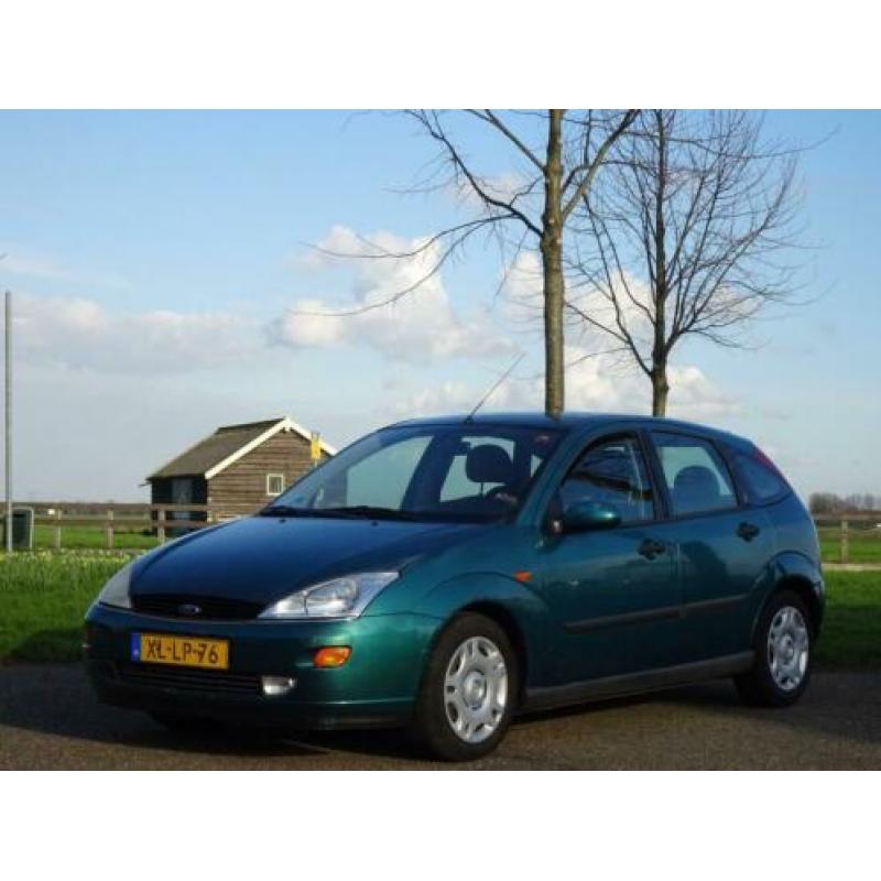 Ford Focus 1.6-16V Ghia * Airco * 5Drs * SALE! * (bj 1999)
