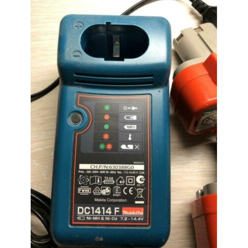 Makita 6261D schroef boormachine met accu’s en lader
