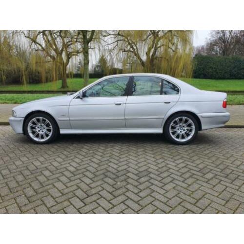 BMW 5-Serie 2.2 I 520 AUT 2002 Grijs