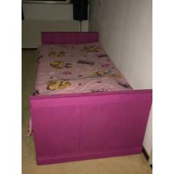 Bed incl matras nieuw