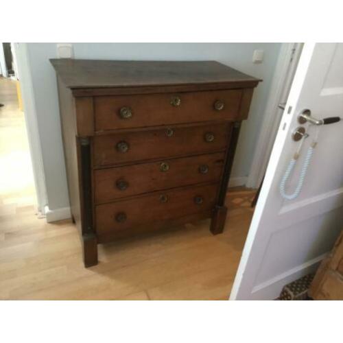 Antieke kast met lades H102xB96xD46
