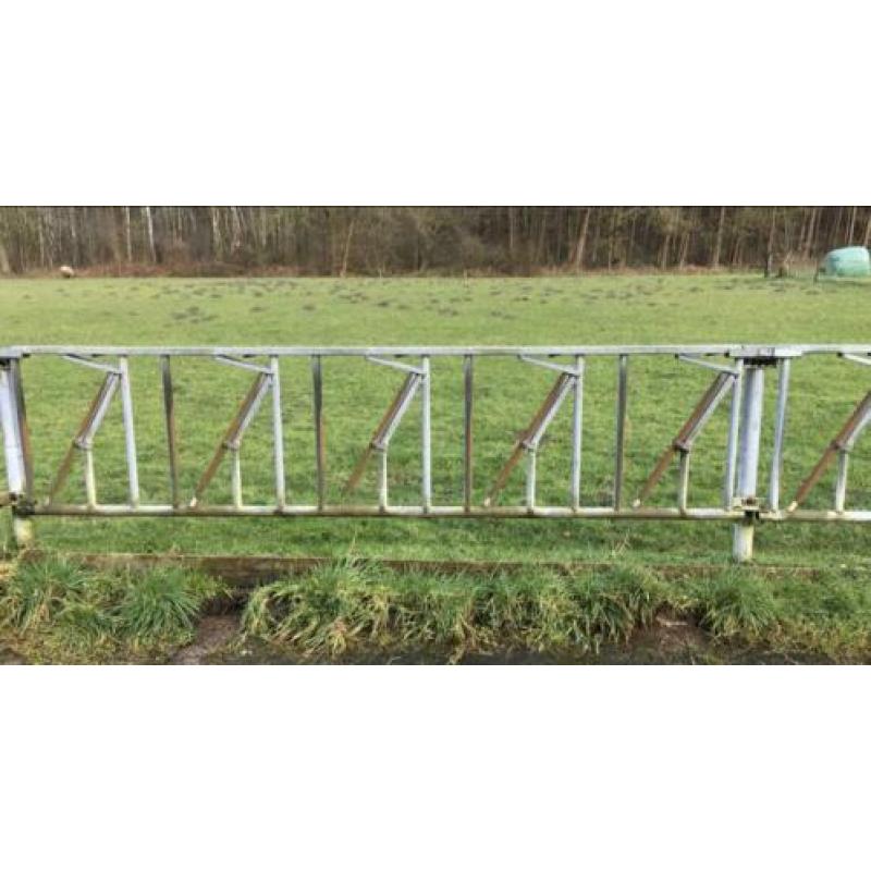 3x Voerhekken 320cm en andere landhekken