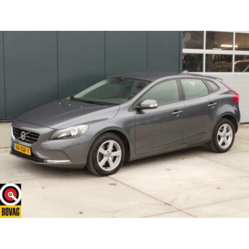 Volvo V40 1.6 T3 KINETICINTRO LINE. . (bj 2012)